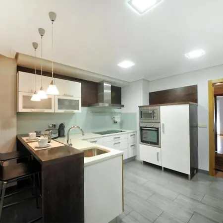 2 Bedroom Gorgeous In *
