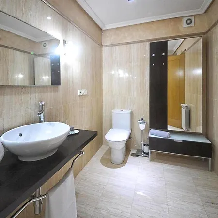 2 Bedroom Gorgeous In * Carballo