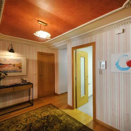 2 Bedroom Gorgeous In Carballo
