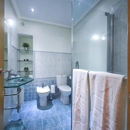 Apartment 2 Bedroom Gorgeous In Carballo